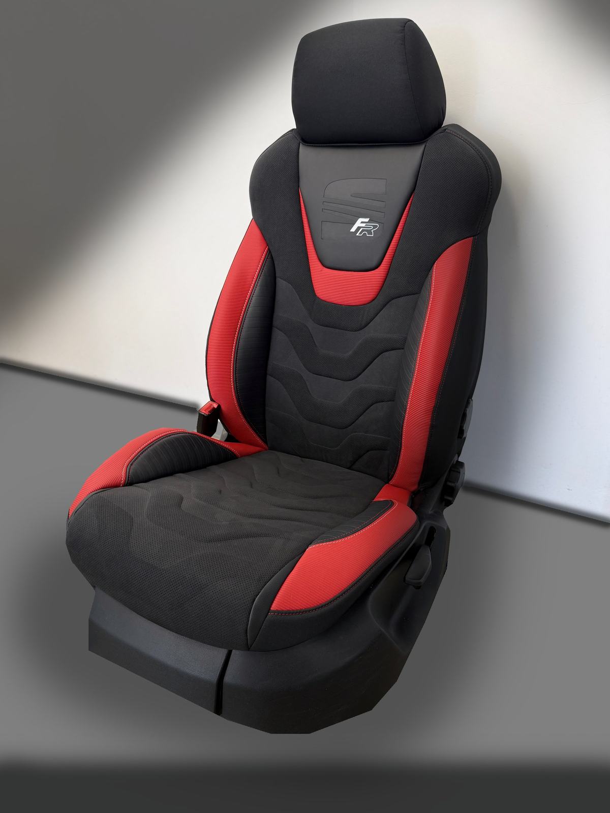 Seat Leon FR — foto 2 di 5