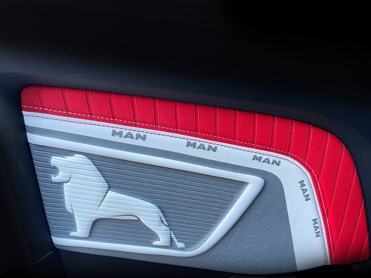MAN 8x4 — foto 4 di 5